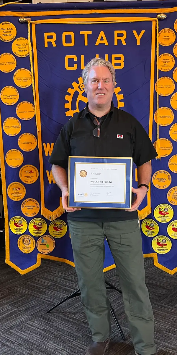 West Seattle Rotary recognizes Erik Bell, A Cleaner Alki